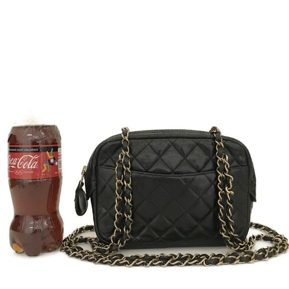 CHANEL Quilted Matelasse Lambskin Chain Shoulder Camera Bag Black leather gold - Picture 9 of 16